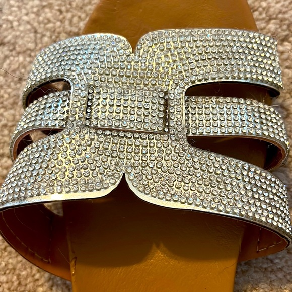 Olivia Miller Sparkle Sandals - Picture 3 of 3